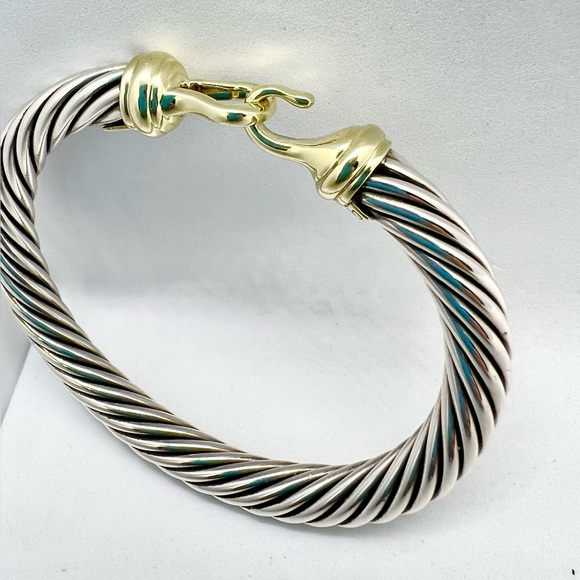David Yurman 7mm Cable Gold Buckle Bracelet - Picture 16 of 16